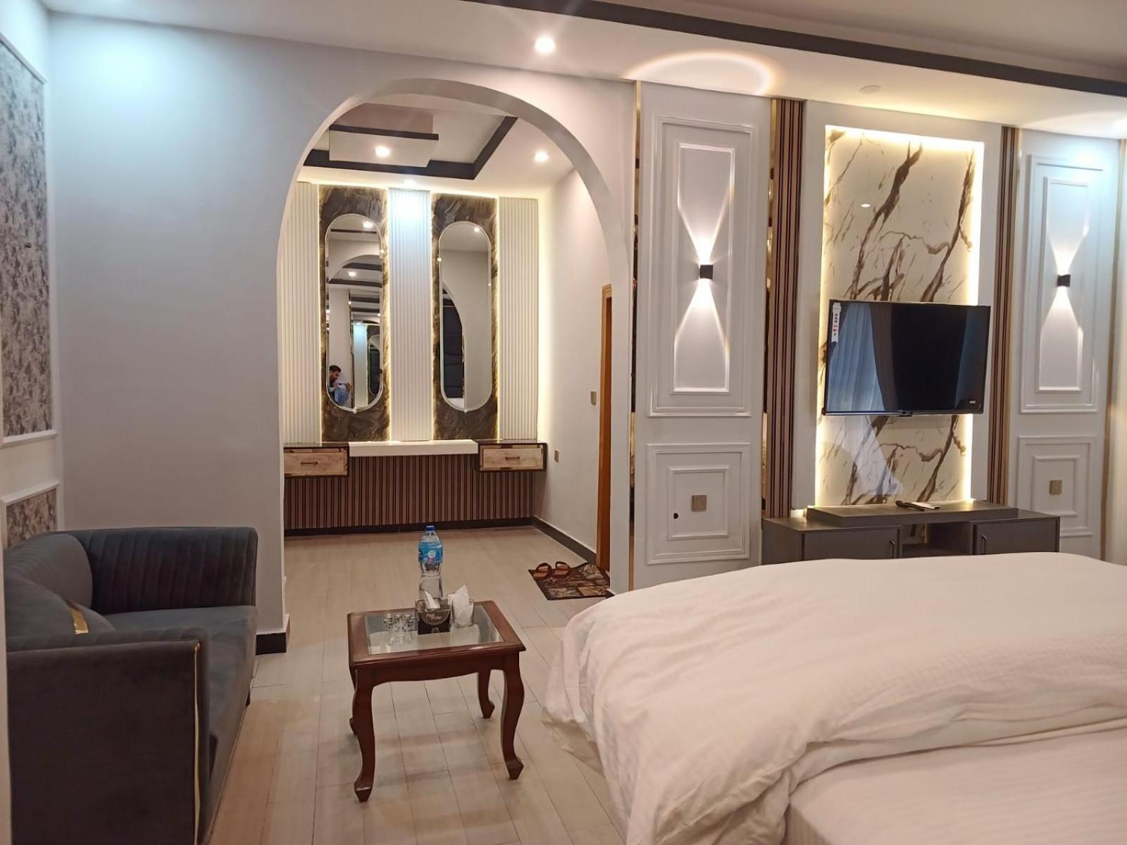 Four Season Boutique Hotel Исламабад Екстериор снимка