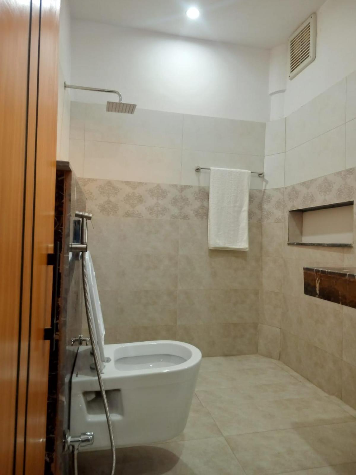 Four Season Boutique Hotel Исламабад Екстериор снимка