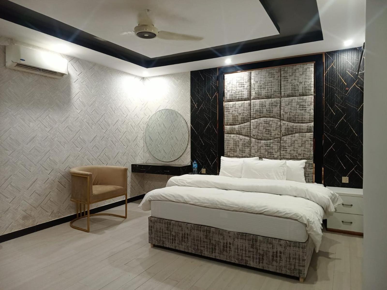 Four Season Boutique Hotel Исламабад Екстериор снимка