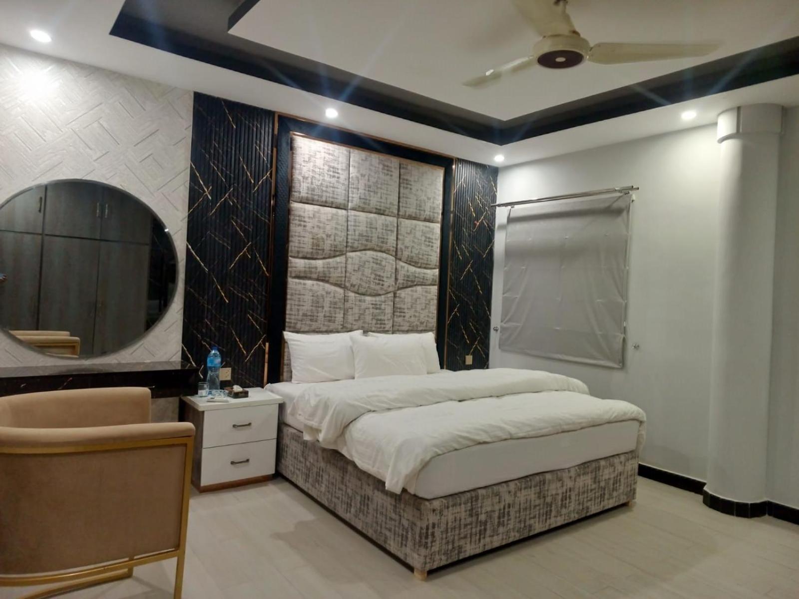Four Season Boutique Hotel Исламабад Екстериор снимка