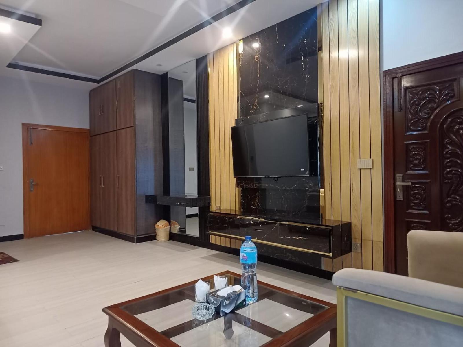 Four Season Boutique Hotel Исламабад Екстериор снимка